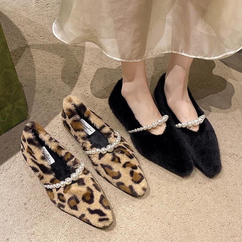 Fashion Pearl Beaded Fur Pointed Toe Flats Leopard Cotton Boots Winter Fashion New Short Plush Shallow Warm Shoes 2025 Trend Snwo Botas