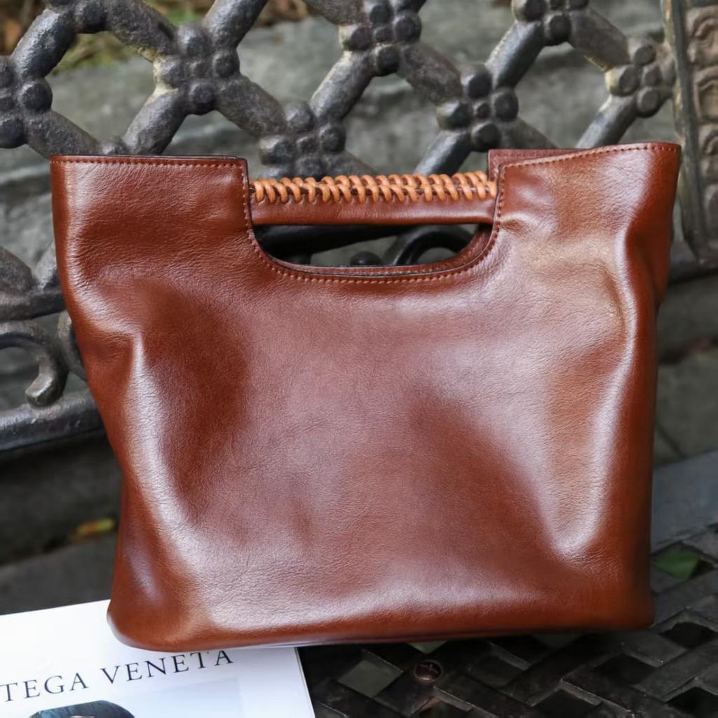 Top layer tree paste vegetable tanned cowhide women's portable shoulder messenger bag handmade retro literary leather women's bag