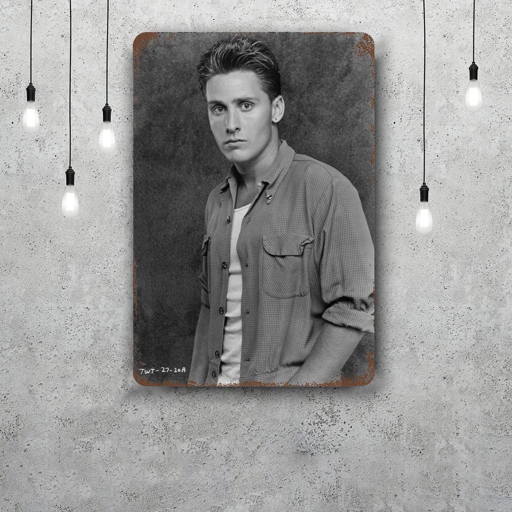 Emilio Estevez Actor Decor Poster Vintage Tin Sign Metal Sign Decorative Plaque for Pub Bar Man Cave Club Wall Decoration