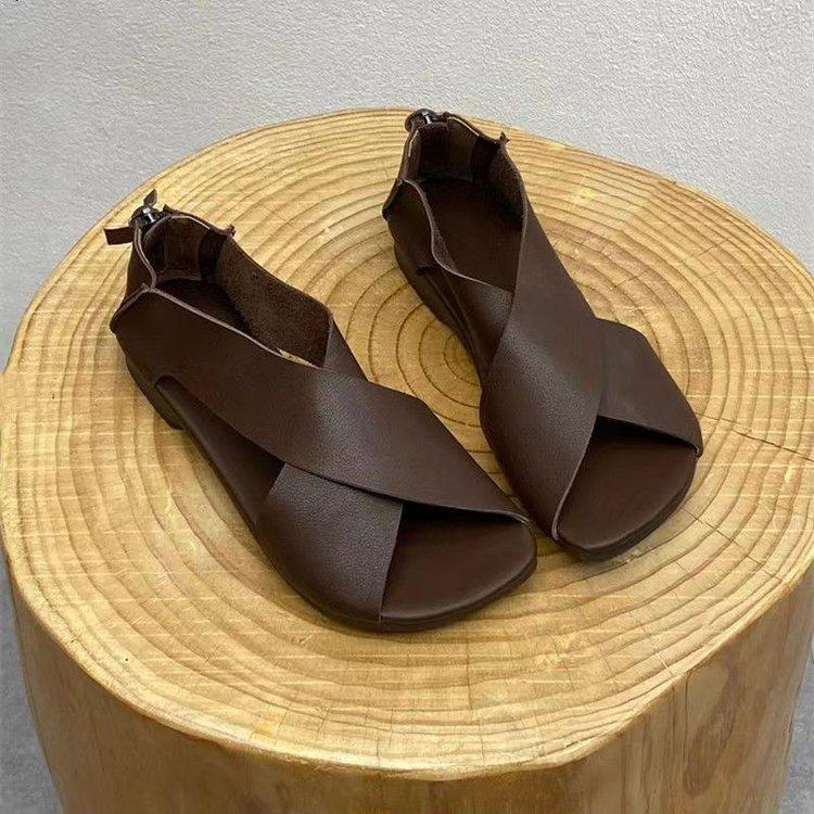 Summer new popular high-value wasteland style retro sandals women's foreign style flat bottom non-slip comfortable Roman sandals