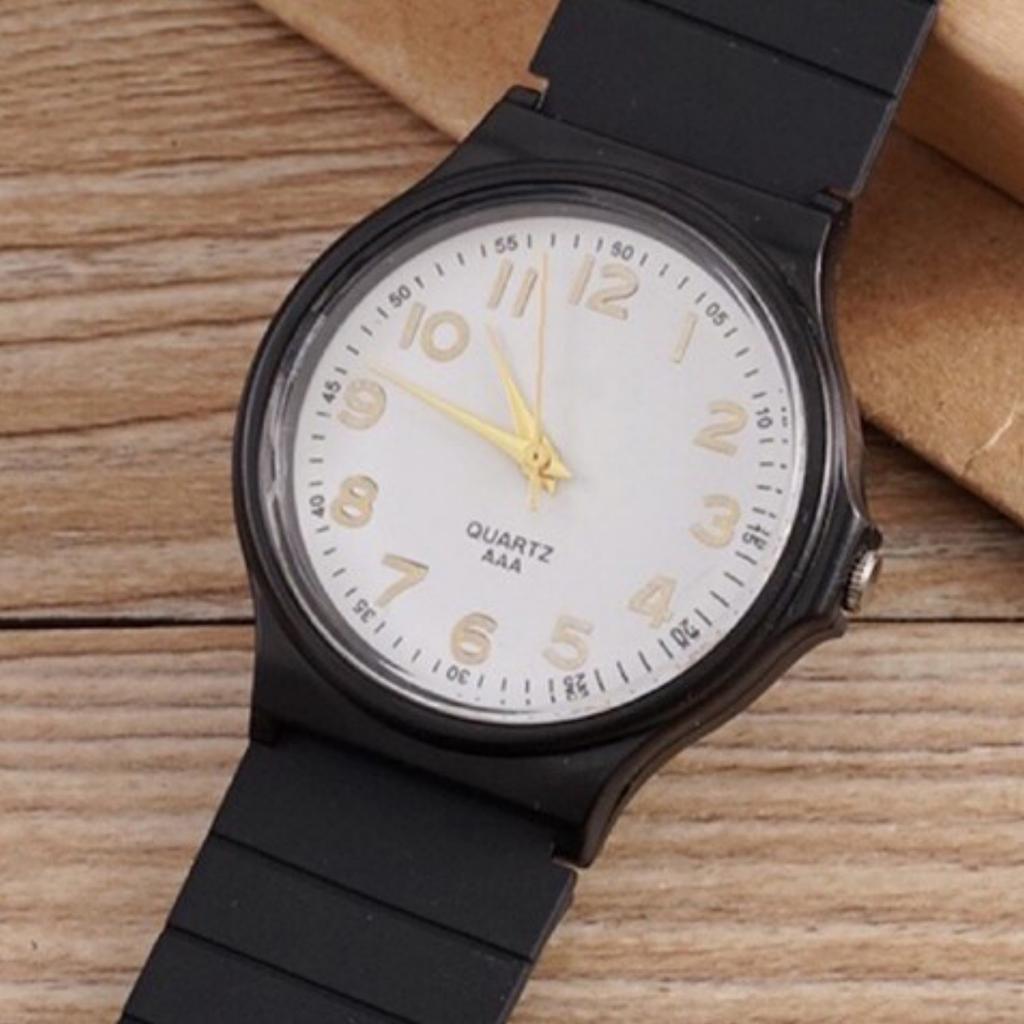 Vanntett lysende løpevekkerklokke for menn