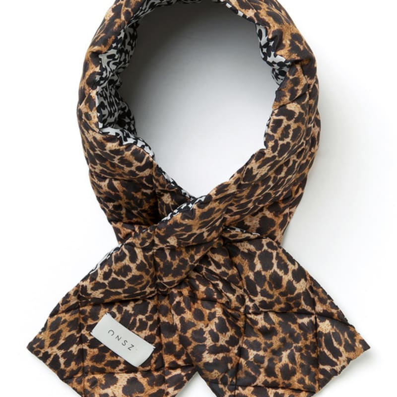 

ONSZ Modern Leopard Double-Sided Padded Muffler BROWN