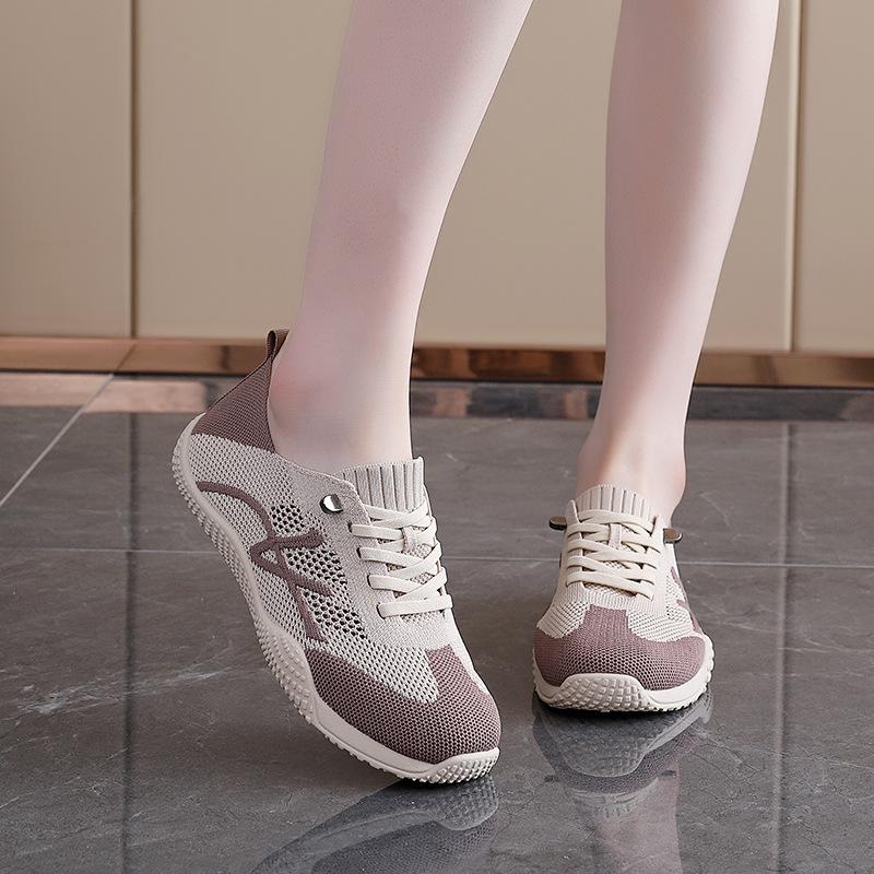 2025 Spring and Summer New Products Retro Mother Shoes Fashionable Flat Bottom Light Breathable Versatile Non-slip Sports Women's Shoes K1516