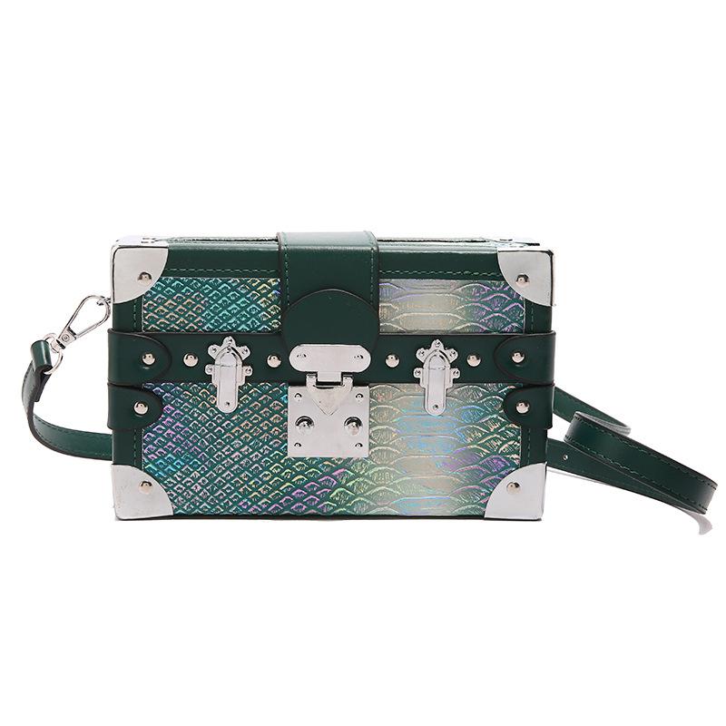 Women's Bag 2025 New European and American Fashion Rivet Shoulder Bag Ins Niche Design Versatile Messenger Box Bag