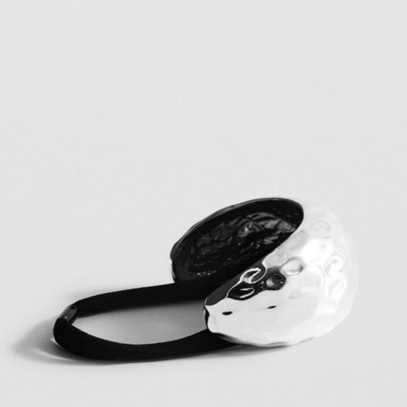 

Mango MANGO WOMAN резинка для волос NEWARK Серебристый 17051187 single type