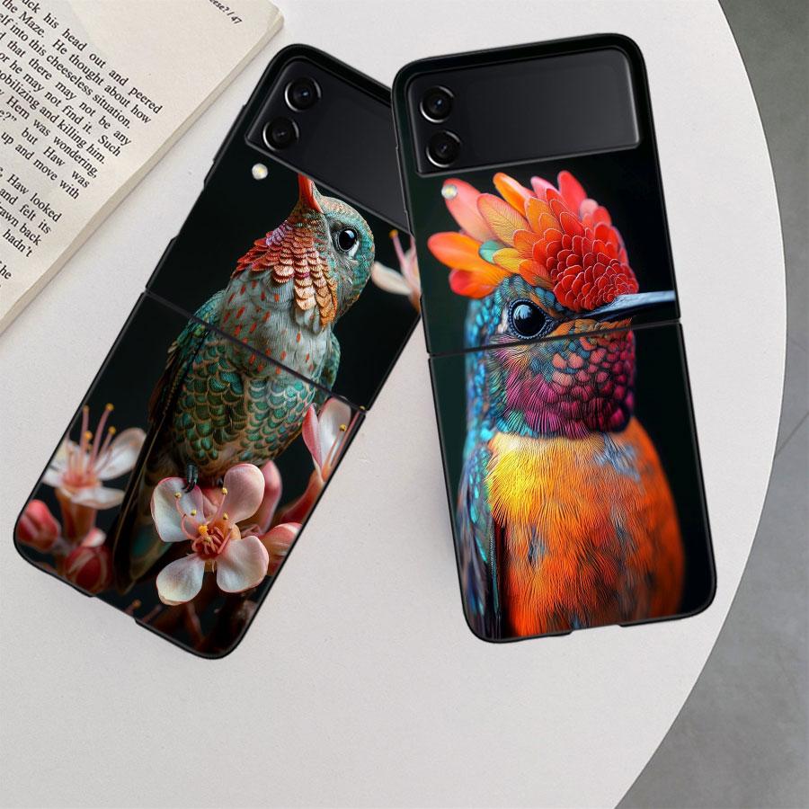 The Spirit of Hummingbirds Phone Case For Samsung Z Flip 7 6 5G Galaxy Z Flip 5 4 3 Black Hard Cell Cover Luxury PC Shell Coque