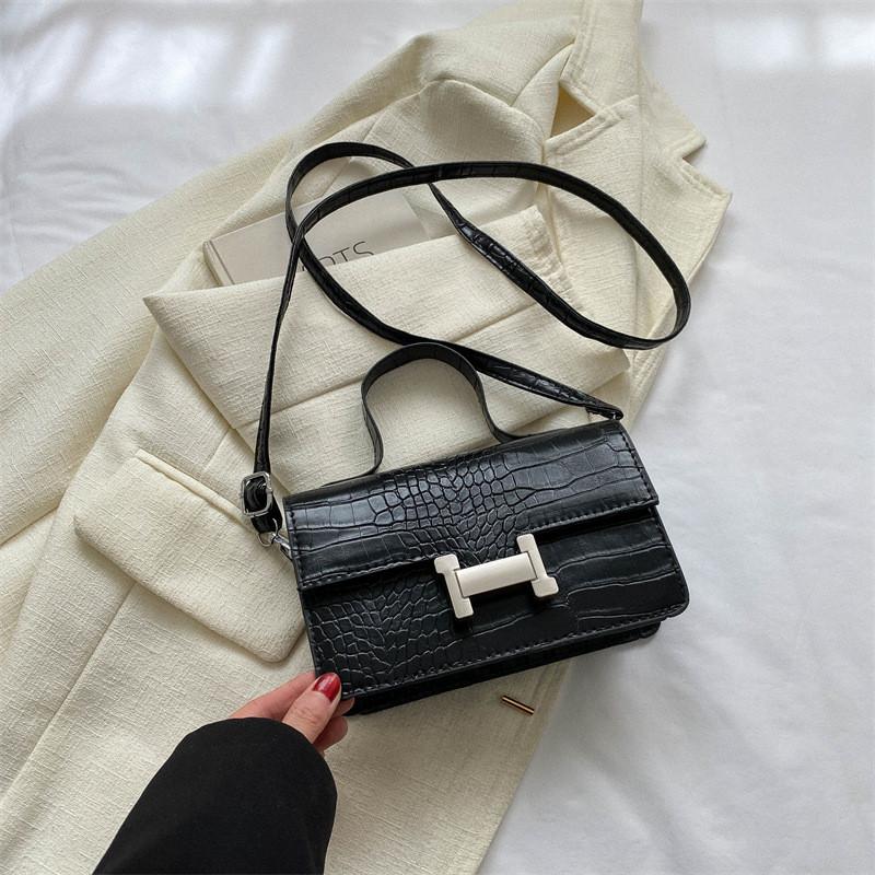 

Stylish Women s Crossbody Bag For Fall Season Trendy Minimalist Design In Black White Pink Green Khaki Colors чёрный