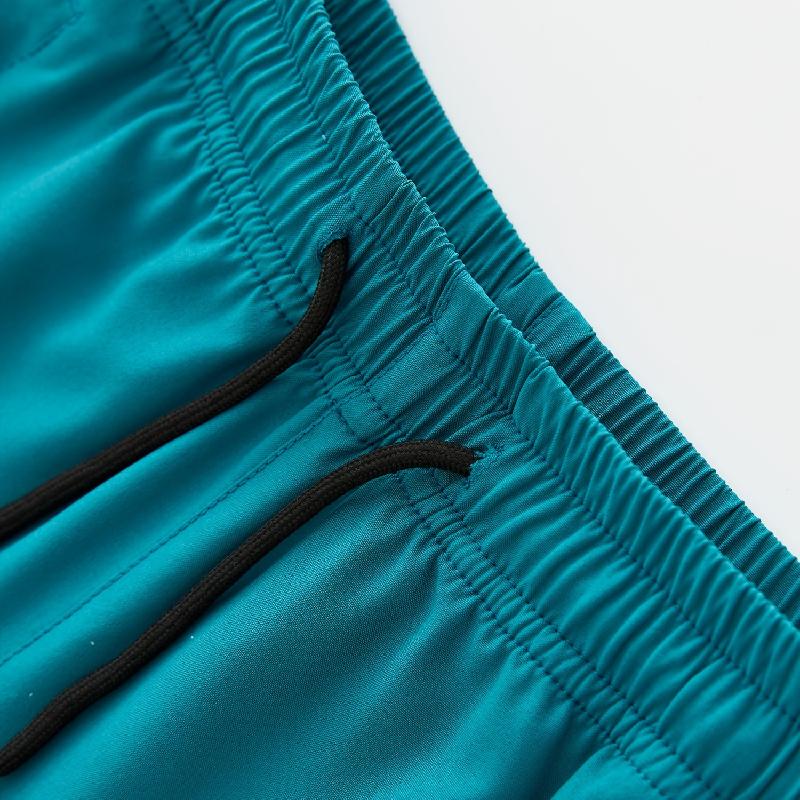 Jungen Sommer Shorts aus elastischer Eisseide, leicht, sportlich, lässig, Polyester, mehrfarbig, Sportbekleidung für große Kinder, schnelltrocknend