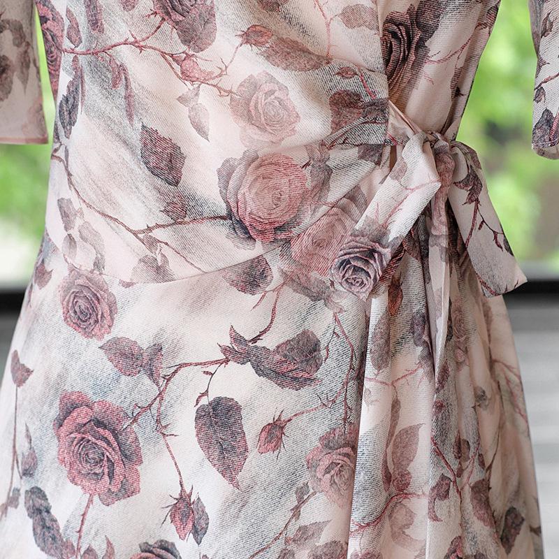 Elegant & Dignified Chiffon Short-Sleeved Dress for Middle-Aged Women - Summer 2026 Collection