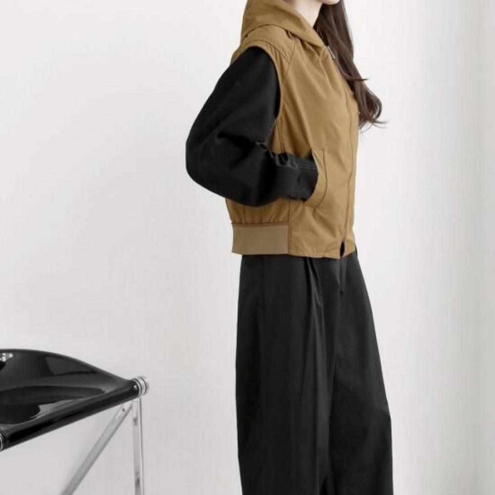 New Arrivals Open Run Women Nylon Hooded Vest