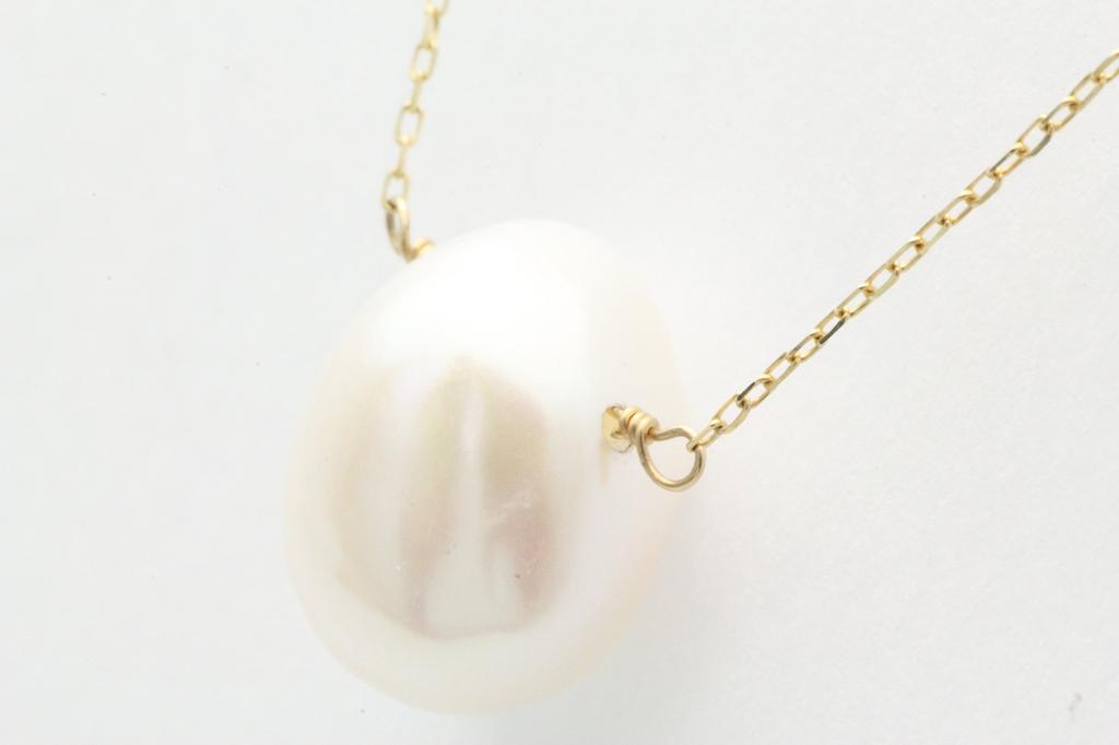 Candy Baroque Single Freshwater Pearl Necklace in 10K Yellow Gold (ya-mhtk-ygtpl)