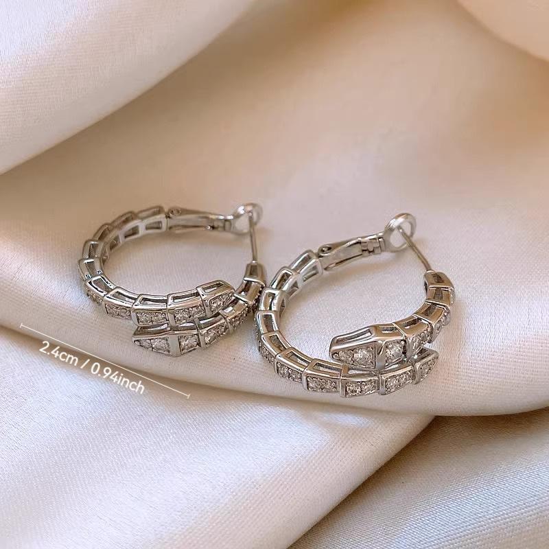 Female Fashion Serpentine Earrings серебряный