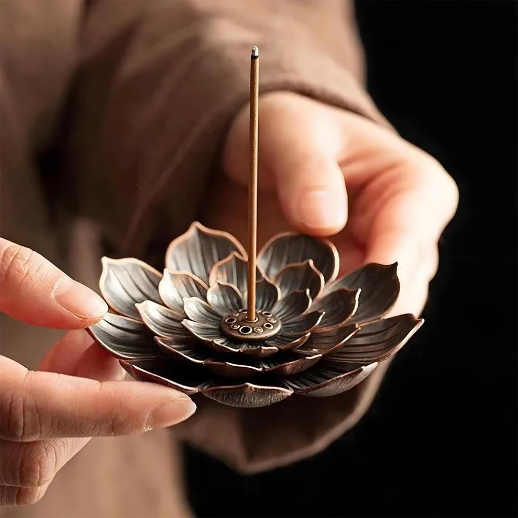 SINGERTOP Incense Burner with Lotus Shape, Removable, Easy to Clean, Stylish Lotus Design for Buddhist Altars, Meditation, Tea Rooms, Study Rooms,