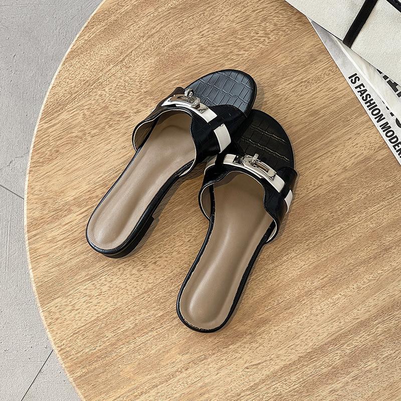 Soft Leather Slippers Women's Summer Wear 2025 New Models Are Popular This Year, Soft-soled Sandals Women's Cool Slippers with Skirts Are Not Tired