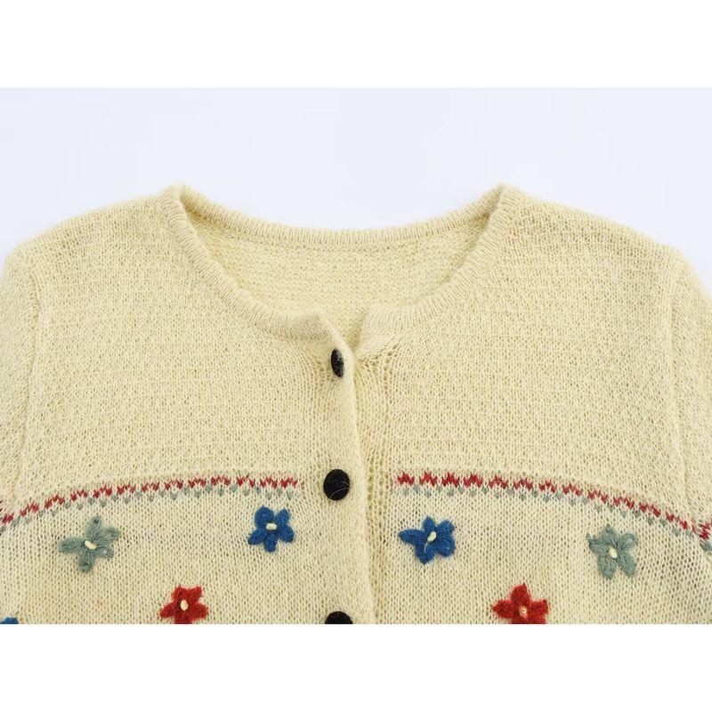 Kaslead New Women Clothes Western Style Fashion Simple and Versatile Loose Embroidery Flower Knit Cardigan