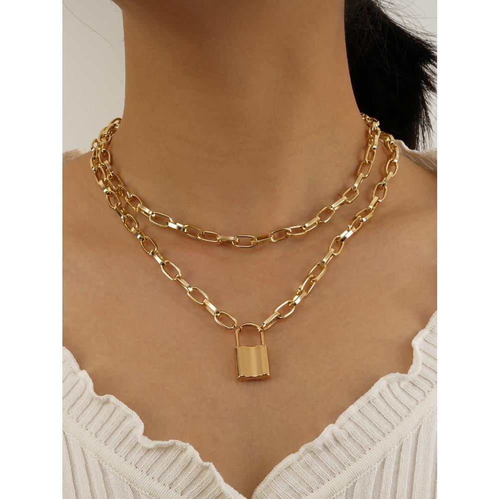 Collier Métal Rétro Niche Personnalisé Chaîne Épaisse Pendentif Alliage Amour Ensemble de Colliers pour Femmes