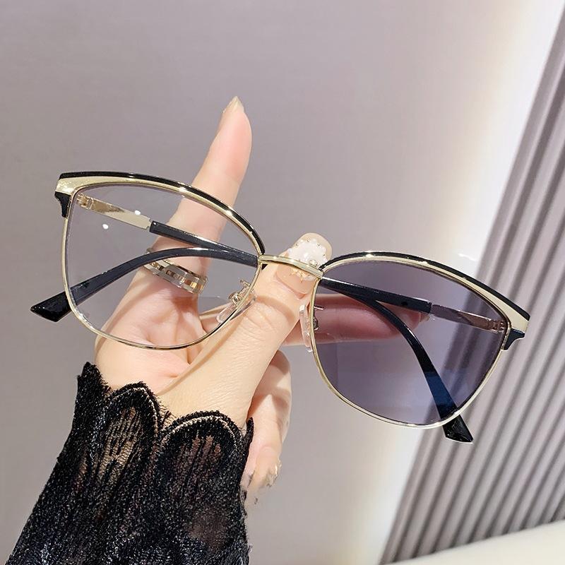 Mode Kattöga Fotokromiska Solglasögon Unisex Glasögon med Färgskiftande Glas Damer Anti Blått Ljus