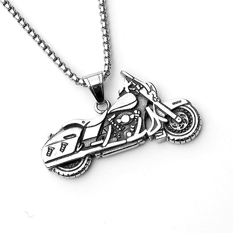 European Retro Punk Claddagh Pendant Necklace for Men
