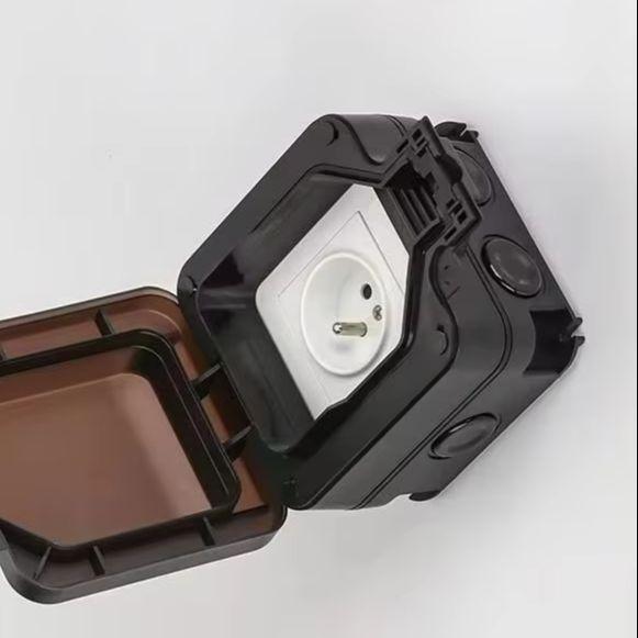 IP66 Waterproof Socket 16A French Standard 1-Gang Outdoor Power Outlet with Rainproof Cover Industrial Weatherproof Socket