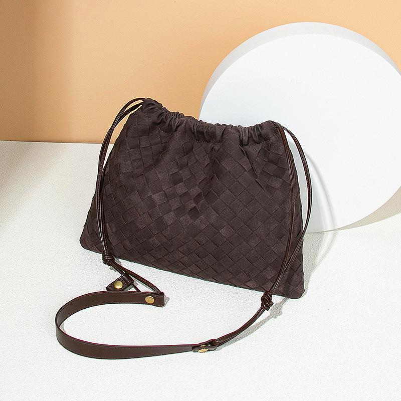 New Retro Handbag for Women, All Hand Woven Pleated Drawstring Frosted Cloud Bag, Single Shoulder Crossbody Small Square Bag