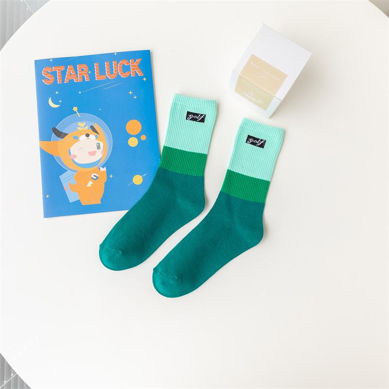 

Женские весенне-осенние повседневные хлопковые носки в рубчик с вышивкой букв и градиентной расцветкой 1 pair зелёный