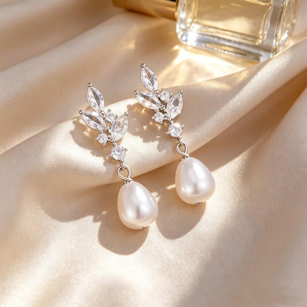 Minimalist Water Droplet Imitation Pearl Earrings with Zircon for Ladies Exquisite Bridal Bridesmaid Wedding Jewelry