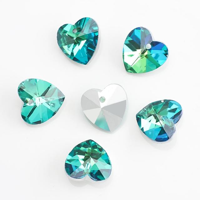 20 sztuk/partia szklane koraliki w kształcie serca niebieski 14mm materiał rzemieślniczy DIY kryształowy urok miłość wisiorek kolczyki tworzenie biżuterii akcesoria naszyjnikowe