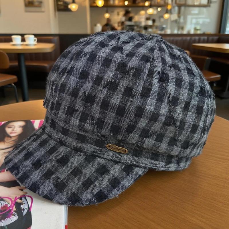 Literary and artistic simple forward hat men's and women's red plaid autumn and winter thin casual breathable striped cap beret