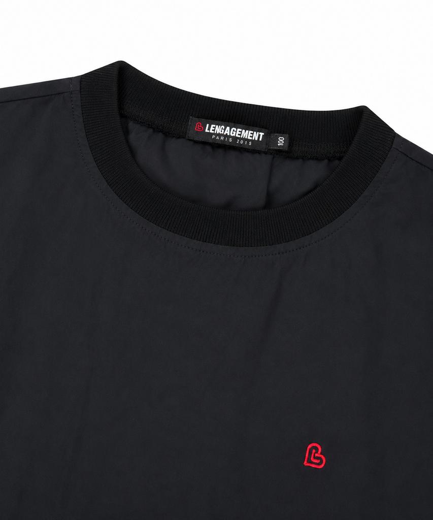LENGAGEMENT Small Heart Nylon Windbreaker Packable Sweatshirt [Black]