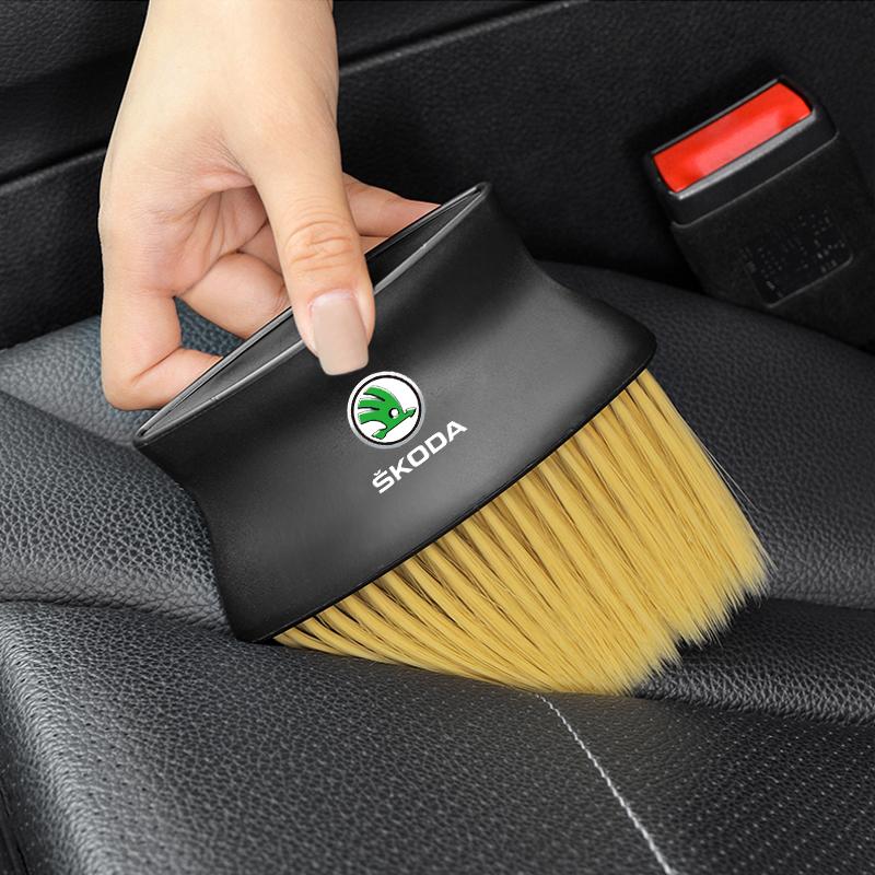 Car Interior Cleaning Soft Brush Dashboard Air Conditioner Outlet Detail Brush For Skoda Octavia MK2 MK3 2 3 A7 Fabia Karoq Kodiaq Superb Rapid Kamiq