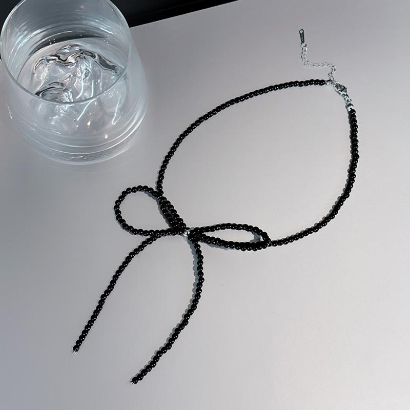 New Sweet Elegant Pearl Bow Necklace for Women Long Tassel Pendant Necklace for Women Black White Pearl Simple Jewelry Gift