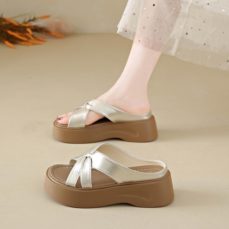 Thick-bottomed cool slippers for women's summer wear, new cross-strapped flat-bottomed high-end skirt one-word slippers
