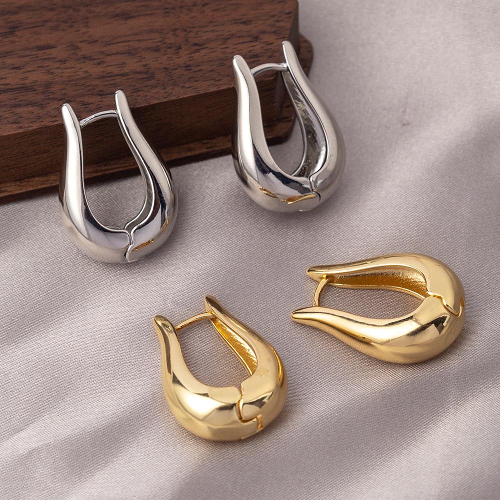 Elegant Minimalist U-Shaped Hoop Earrings - Sleek Design for Women