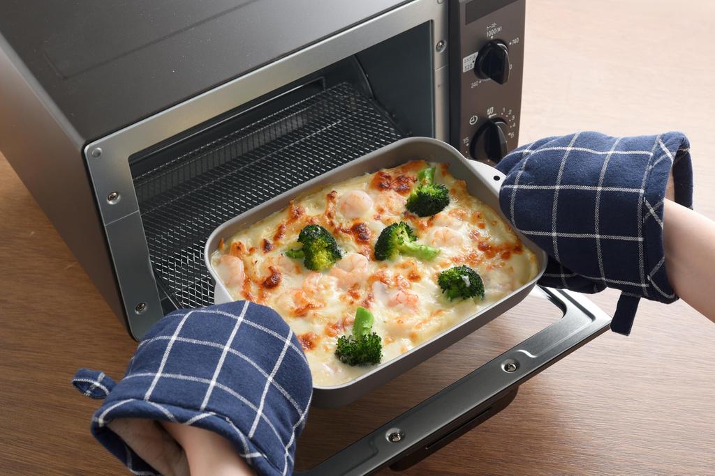 ERNEST in Square Pasta Frying Pan with Frying Gratin Dish Pasta Perfect for a Brand Favorited by Major [Made Japan] Lid, Pan, "One-Pan Pan" -
