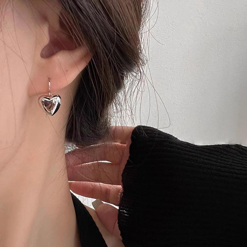 S925 Sterlingsilber Ohrnadeln neuer Temperament einfacher und kleiner Ohrstecker Damenohrringe Ohrlöcher Anti-Blockier-Ohrringe Schmuck