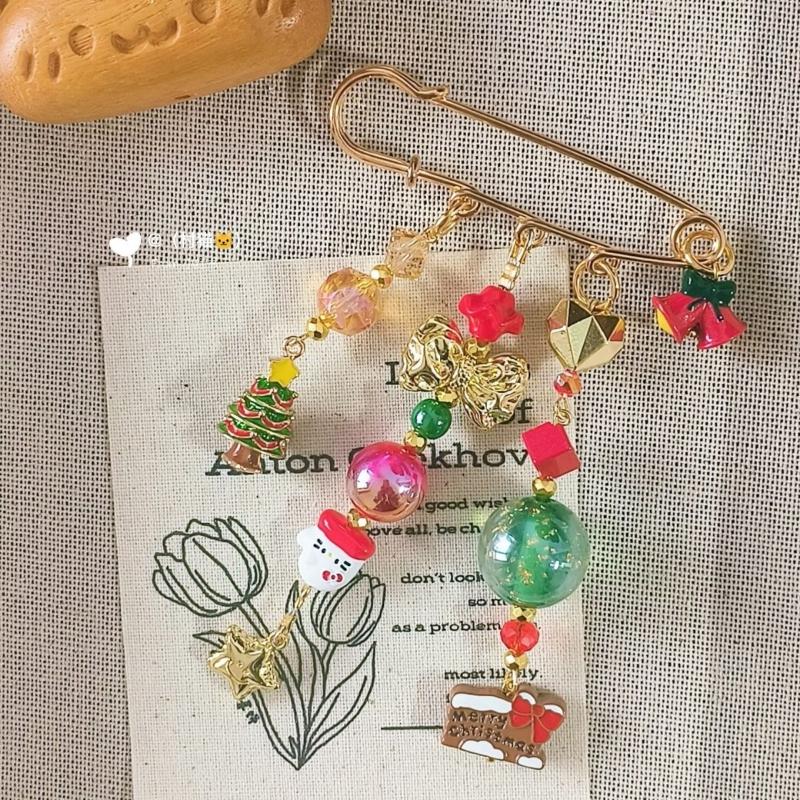 1Pcs 3D Christmas Tree Bead Hanging Rope Mobile Phone Keychain Girl Women Cell Phone Case  Bag Pendant Key Strap Rope