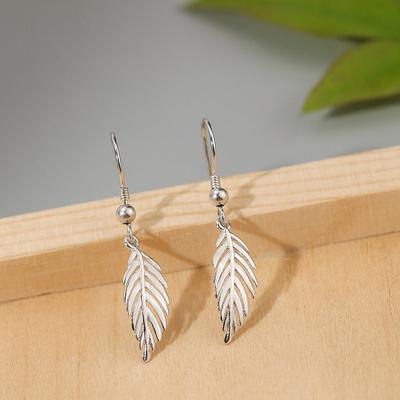 Temperament Blatt Ohrringe Smart, Frisch und Einfach Blatt Ohrhaken Literarische Accessoires Ohrringe Weiblich Koreanische Ausgabe