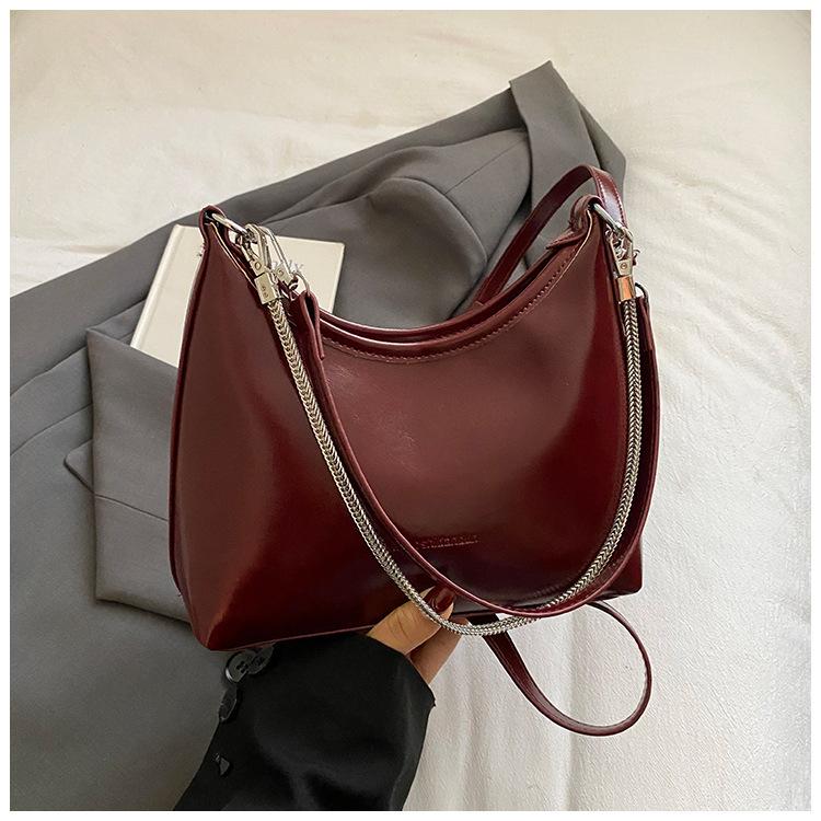 Underarm Bag Women's 2025 Autumn New Foreign Style Fashion Niche Design Shoulder Bag Bright Face Versatile Messenger Bag