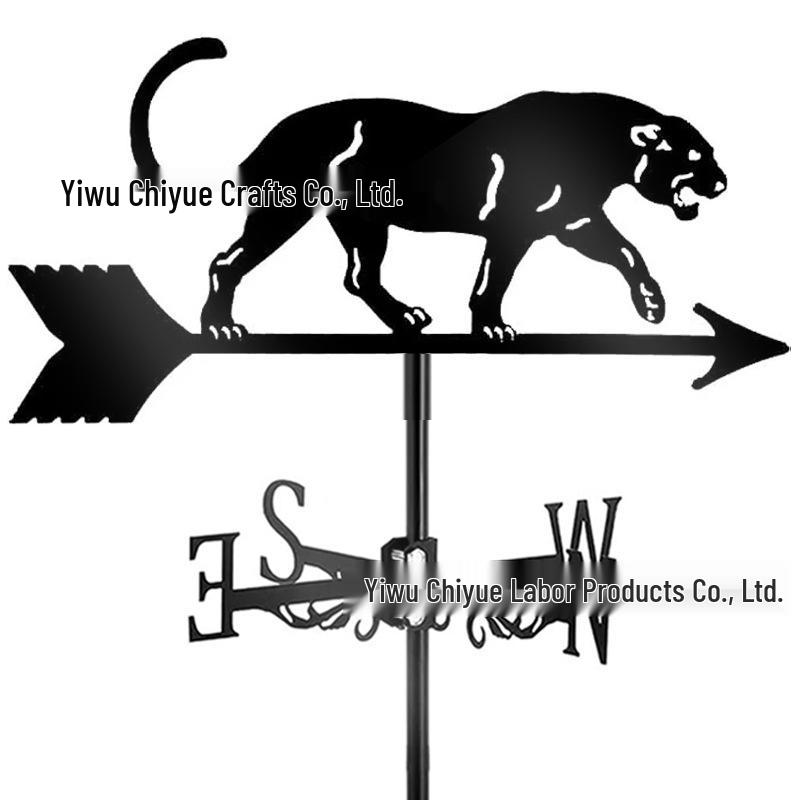 Weather Vane Ornament: Outdoor Wrought Iron Spray-Painted Roof Decoration Metal Craft