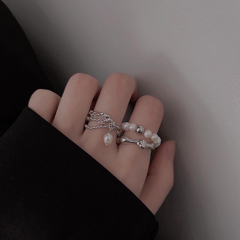 Fashionforward Adjustable Pearl Chain Tassel Ring For Women In Modern Vintage Design