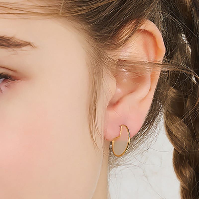 

Dana Burton Lapine Circle Earrings_Mini soft yellow