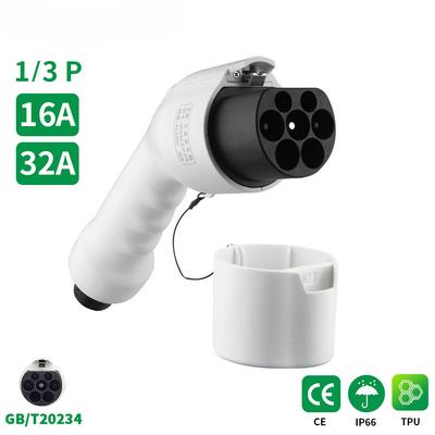Adaptateur de prise femelle d'alimentation standard européenne pour véhicule électrique CEE 16A Chargeur portable triphasé 11Kw