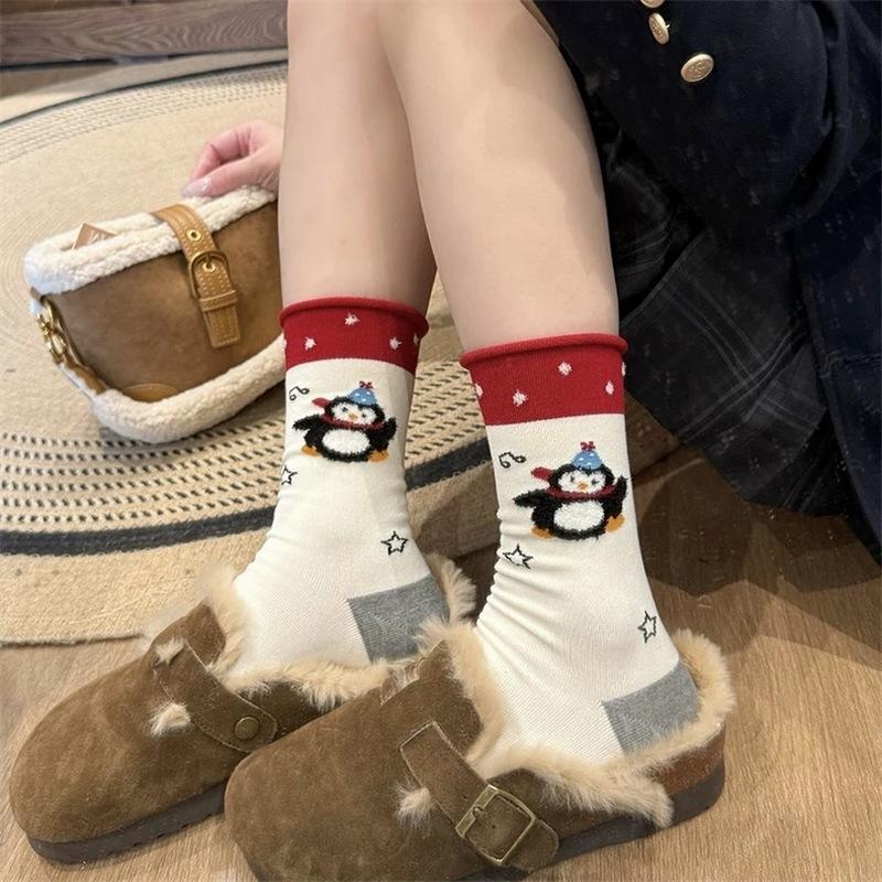 Cartoon, Trendy and Cute Penguin Socks, Women's Mid-calf Socks, Pure Cotton Boneless Creative and Cute Animal Pile Long Socks