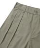 CONNECT KINLOCH Two-Tuck Half Pants (Light Khaki)