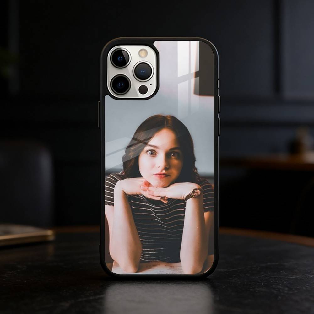 Lovely E-Emma Actor M-Myers Phone Case For iPhone 17,16,15,14,13,12,Plus,Pro,Max For Magnetic Wireless Charge