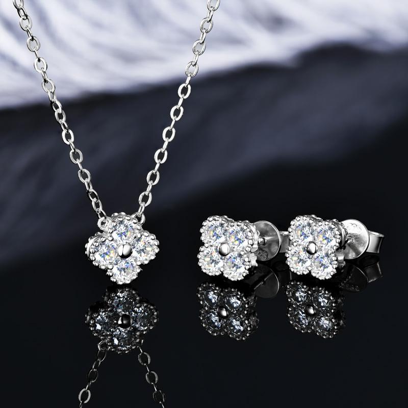 IOGOU 3 In 1 Clover Flower Jewelry Sets for Women 925 Silver 3mm D Moissanite Pendant Necklace Bracelet Stud Earrings Sets Charm