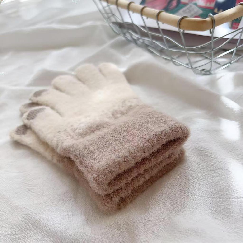 Damskie zimowe dzianinowe rękawiczki z ekranem dotykowym - Grube, ciepłe, podszyte welurem, w stylu świątecznym