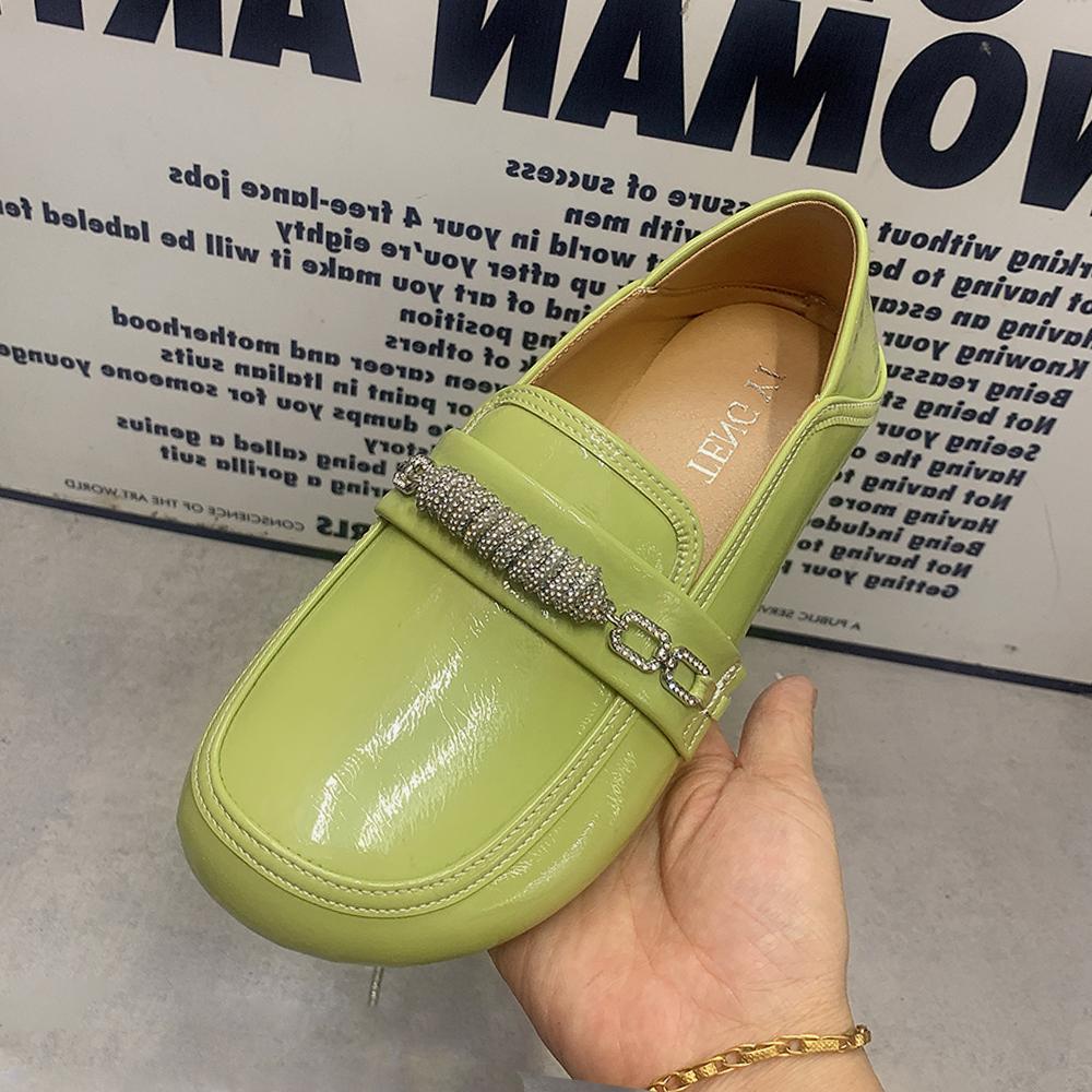 Fashion Women Loafers Plus Size Casual Women Shoes Female Flat Shoes Designer Women Mullers Patent Leather Rhiestones Shoes