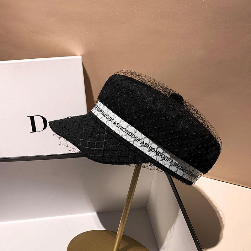 Spring2022 yeni düzensiz kenarlı örgü düz sekizgen şapka Kadın İngiliz zarif mizaç siyah çok yönlü gazeteci şapkası kore şapkası