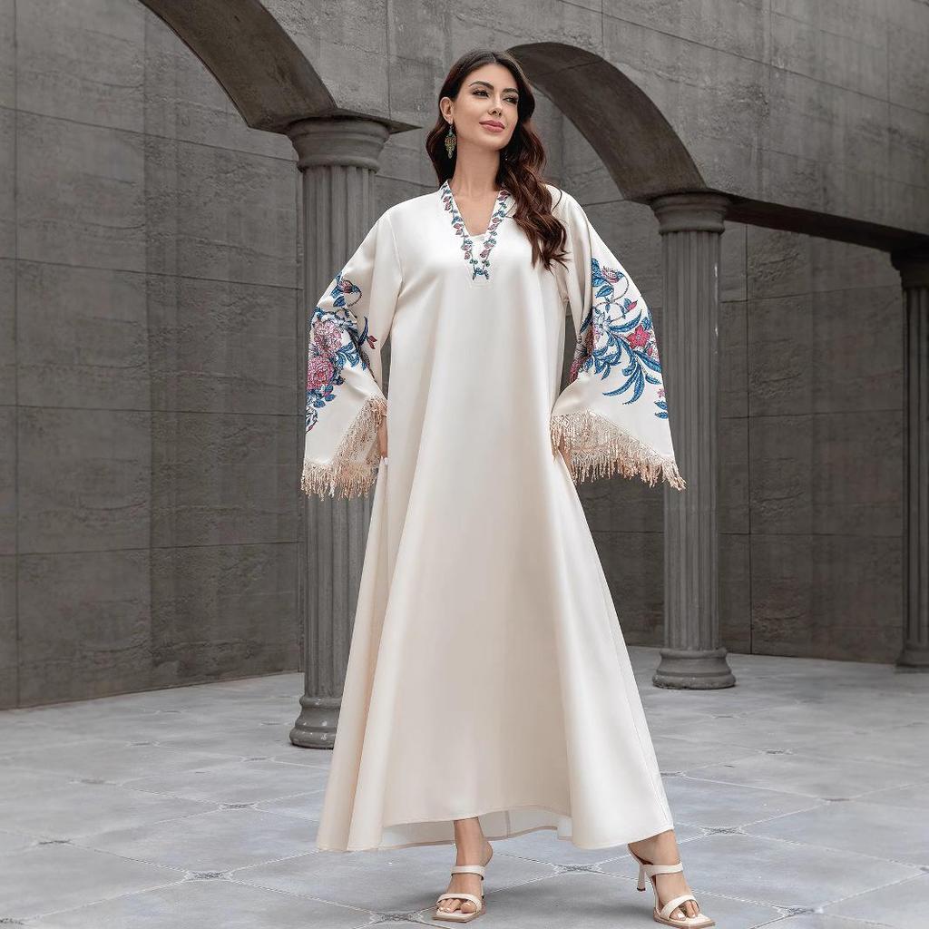 Embroidered Tassel V-neck Abaya: Middle Eastern Muslim Women's Long Robe